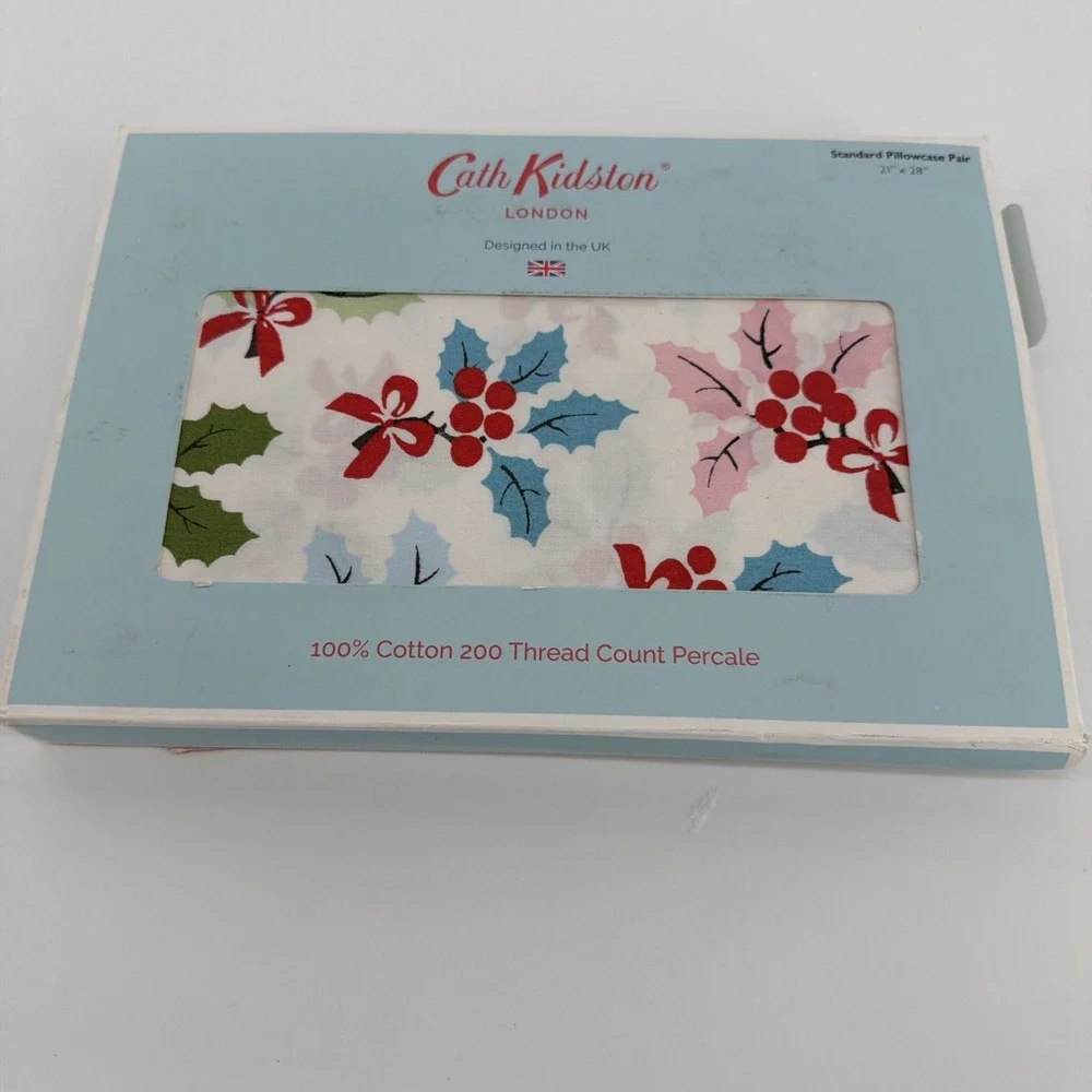 Cath Kidston Christmas Holly Multi Standard Pillowcases Set of 2‎ NEW